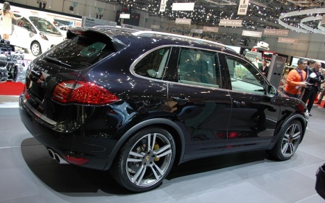 2011 Porsche Cayenne Hybrid and Turbo